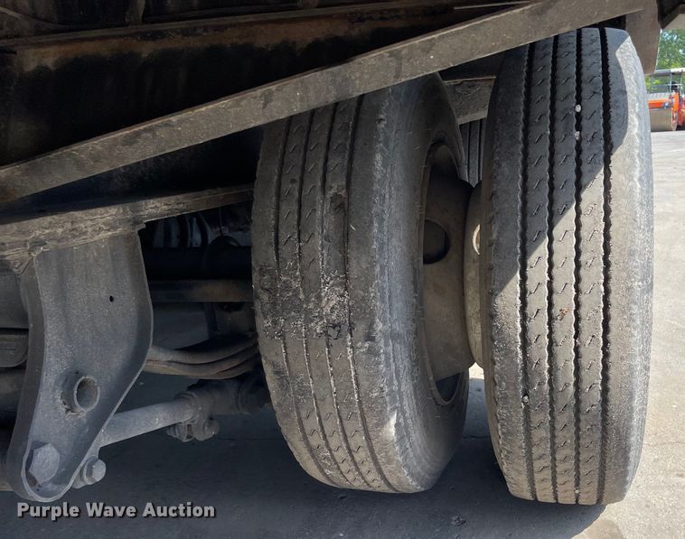 image for item DV5749 2000 Belshe  equipment trailer