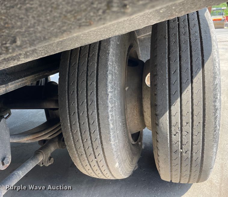 image for item DV5749 2000 Belshe  equipment trailer