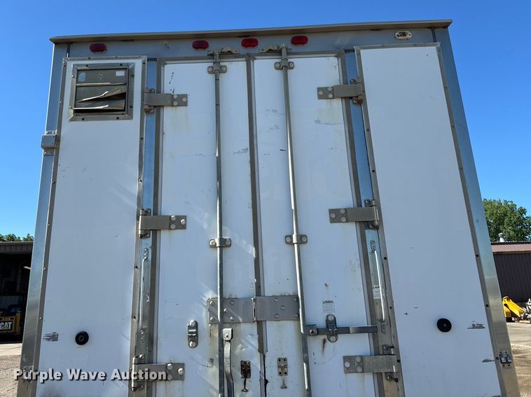 image for item DV5753 2005 GMC C6500 box truck