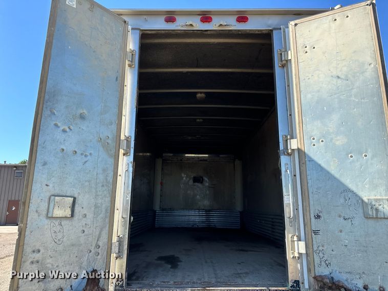 image for item DV5753 2005 GMC C6500 box truck