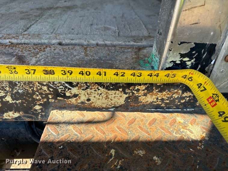 image for item DV5753 2005 GMC C6500 box truck