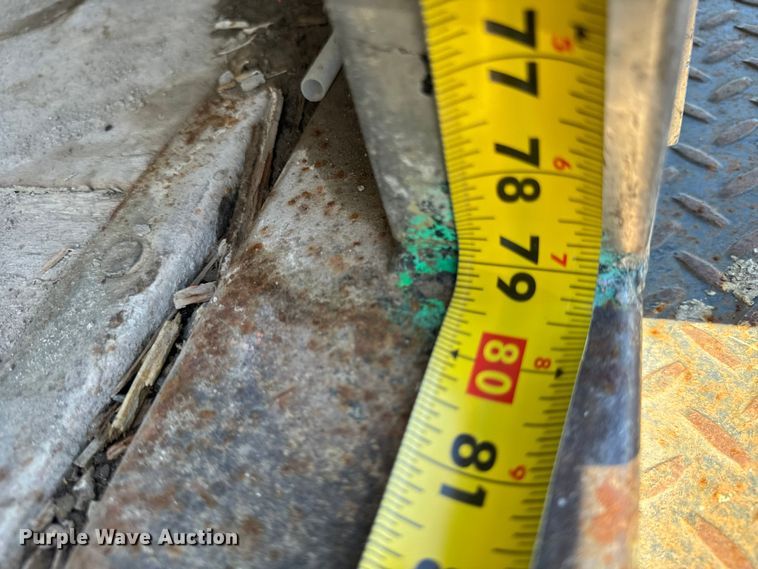 image for item DV5753 2005 GMC C6500 box truck