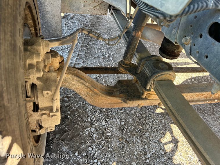 image for item DV5753 2005 GMC C6500 box truck