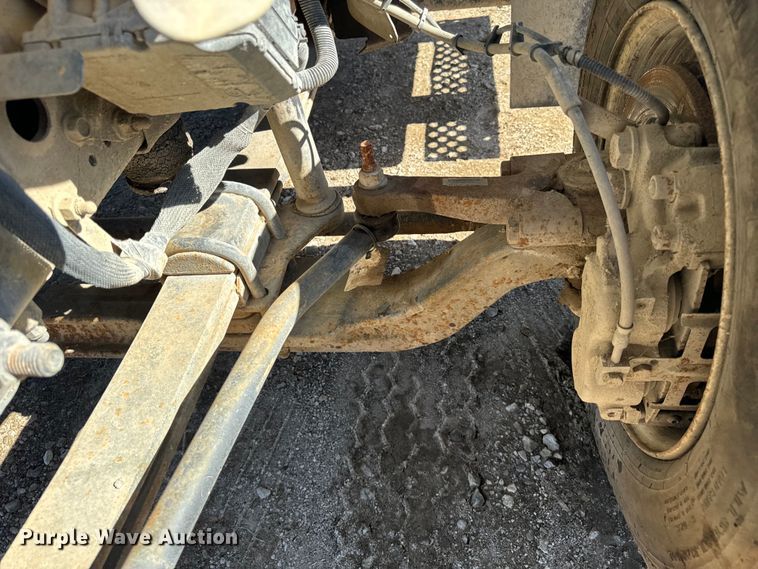 image for item DV5753 2005 GMC C6500 box truck