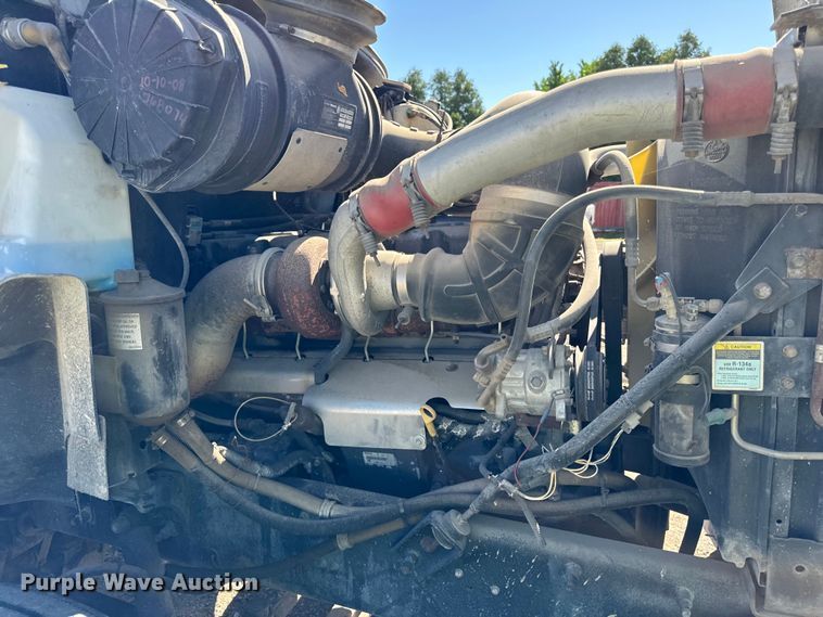 image for item DV5754 2000 Mack  CH612 