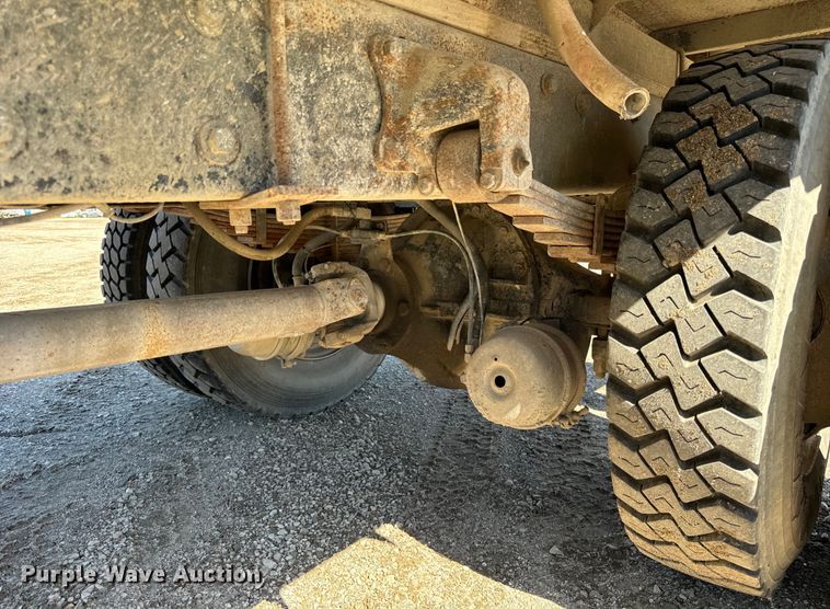 image for item DV5754 2000 Mack  CH612 