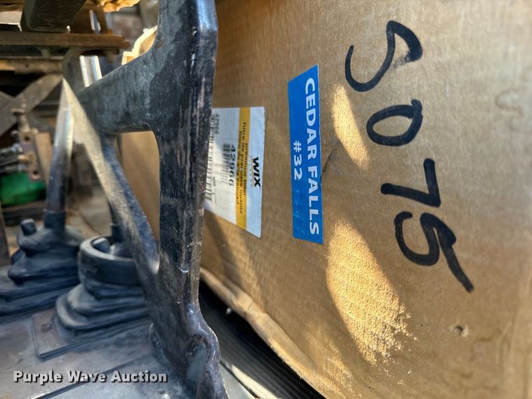 image for item DV5755 1984 Mack  DM685S water truck