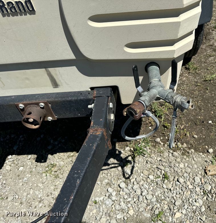 image for item DV5759 2012 Doosan P185WJD-T4I air compressor