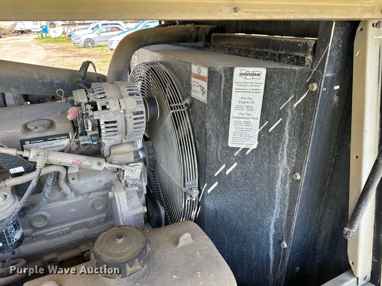 image for item DV5759 2012 Doosan P185WJD-T4I air compressor