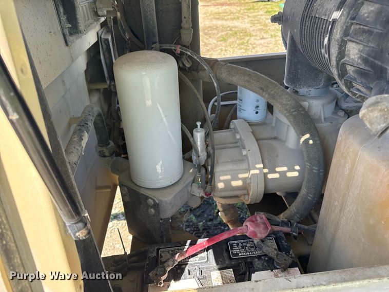 image for item DV5759 2012 Doosan P185WJD-T4I air compressor