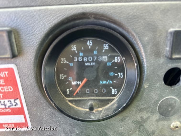 image for item DV5760 1999 Mack  RD690S dump truck