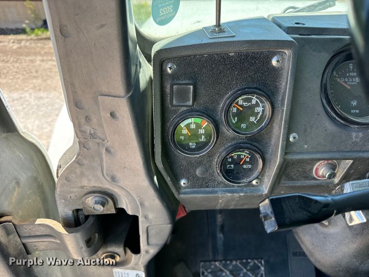 image for item DV5760 1999 Mack  RD690S dump truck