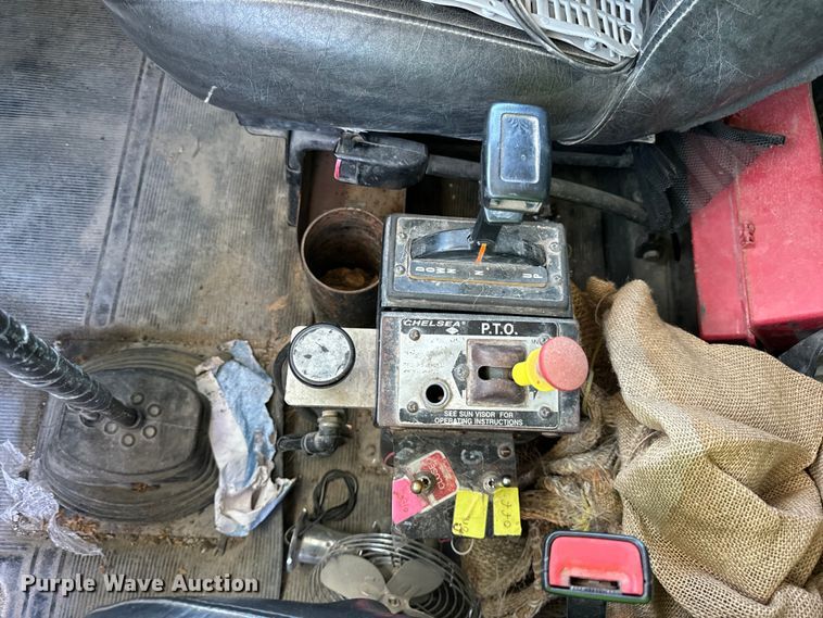 image for item DV5760 1999 Mack  RD690S dump truck