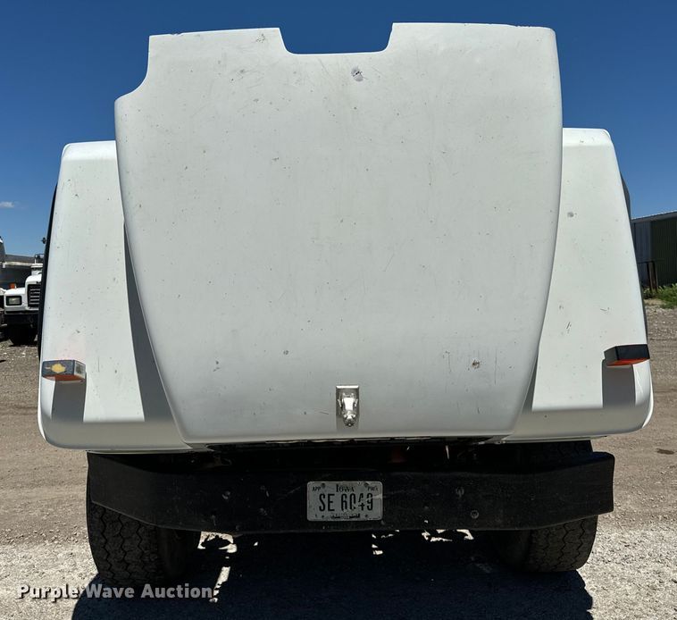 image for item DV5760 1999 Mack  RD690S dump truck