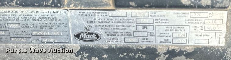 image for item DV5760 1999 Mack  RD690S dump truck