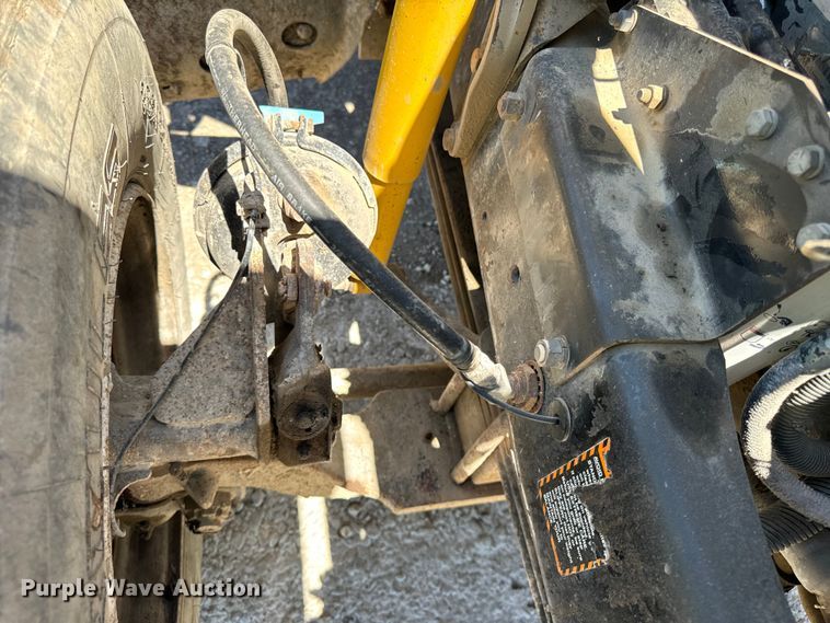 image for item DV5760 1999 Mack  RD690S dump truck