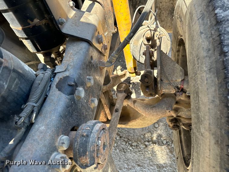 image for item DV5760 1999 Mack  RD690S dump truck