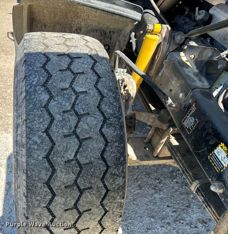 image for item DV5760 1999 Mack  RD690S dump truck