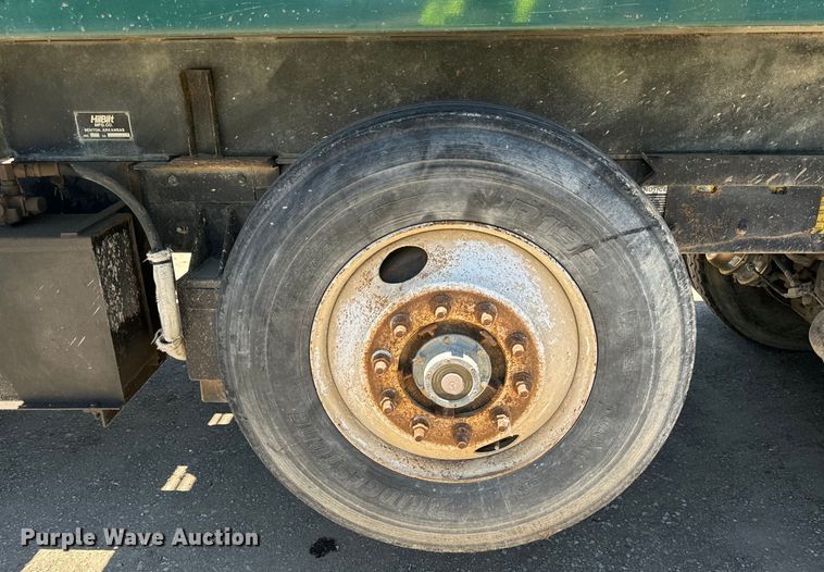 image for item DV5760 1999 Mack  RD690S dump truck