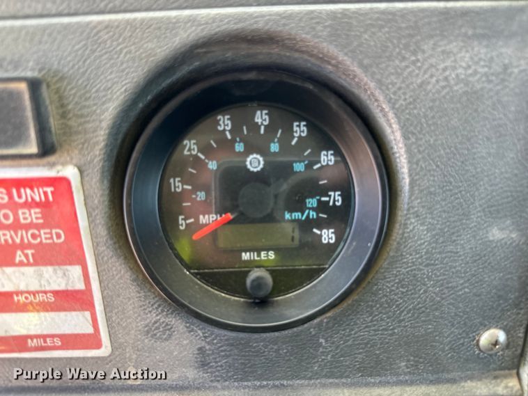 image for item DV5761 1998 Mack  RD690S dump truck