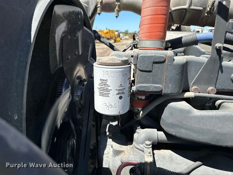 image for item DV5761 1998 Mack  RD690S dump truck