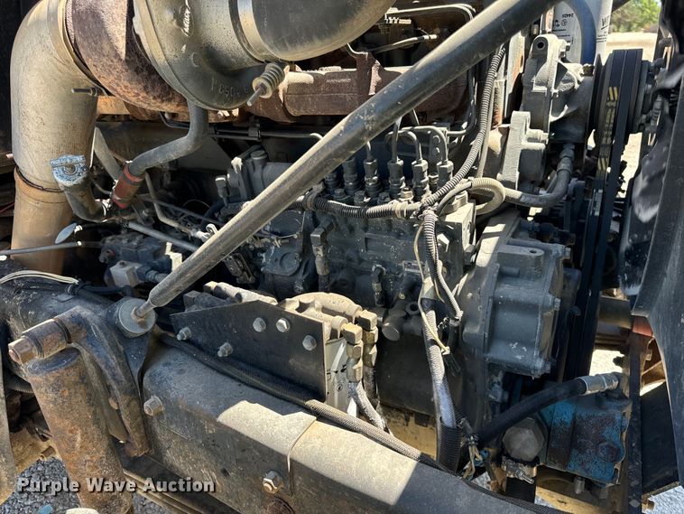 image for item DV5761 1998 Mack  RD690S dump truck