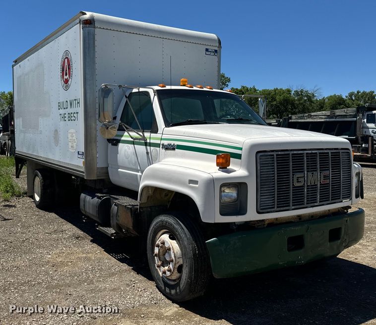 image for item DV5762 1995 GMC  TopKick  box truck