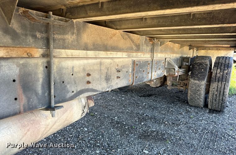 image for item DV5762 1995 GMC  TopKick  box truck