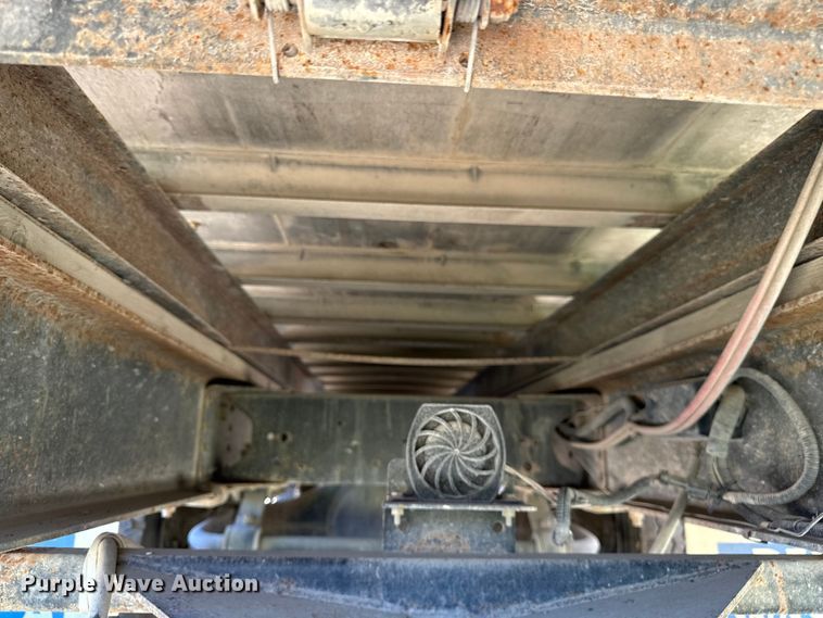 image for item DV5762 1995 GMC  TopKick  box truck