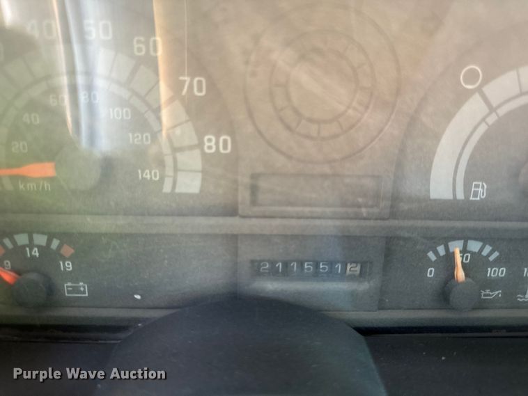 image for item DV5762 1995 GMC  TopKick  box truck