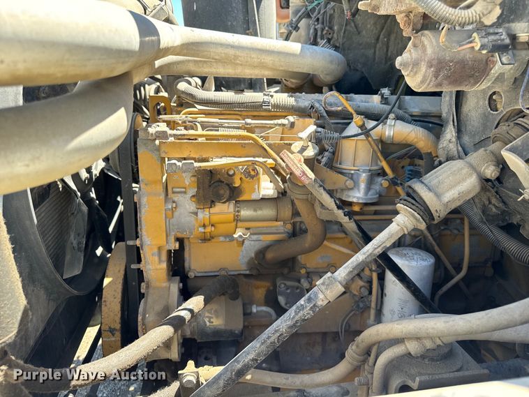 image for item DV5762 1995 GMC  TopKick  box truck