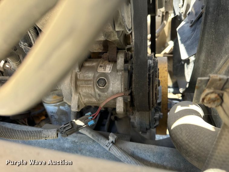 image for item DV5762 1995 GMC  TopKick  box truck