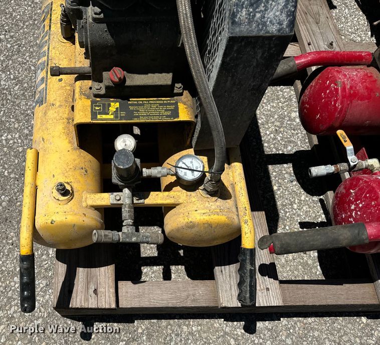 image for item DV5768 (4) air compressors