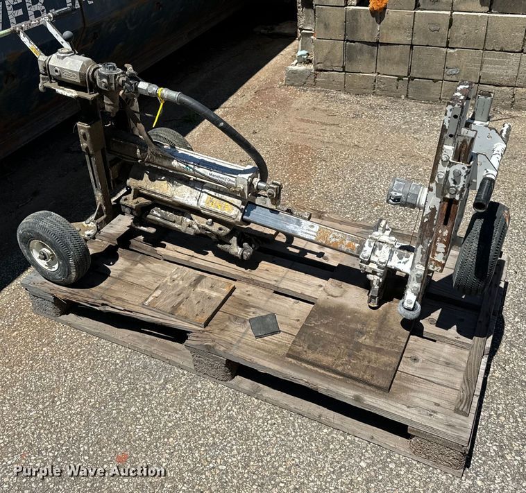 image for item DV5769 Minnich  horizontal drill 