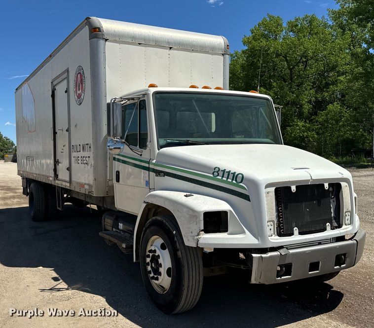 image for item DV5771 1996 Freightliner  FL70 box truck
