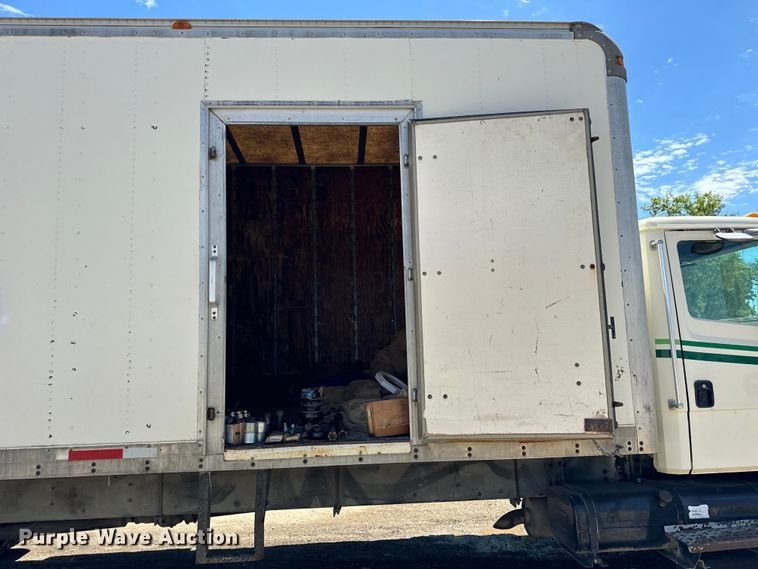image for item DV5771 1996 Freightliner  FL70 box truck