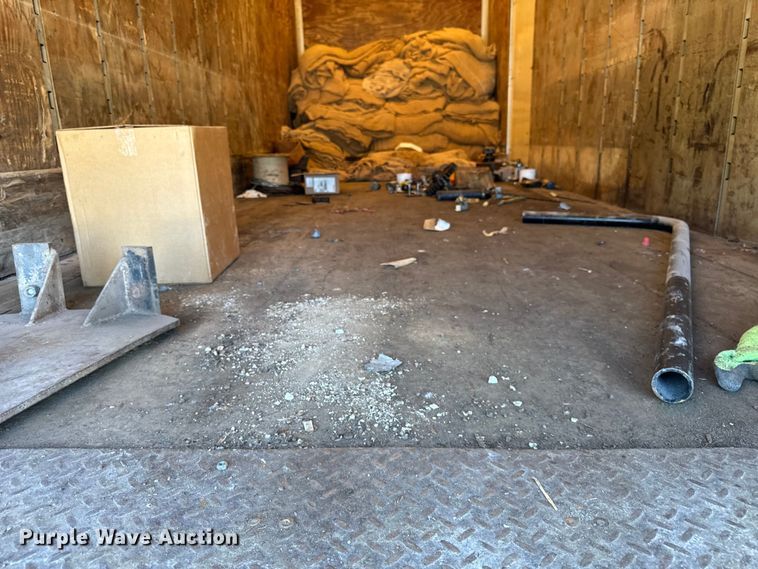 image for item DV5771 1996 Freightliner  FL70 box truck