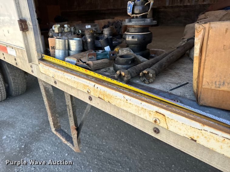 image for item DV5771 1996 Freightliner  FL70 box truck