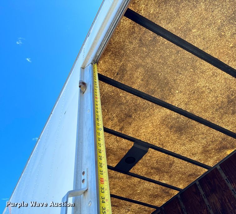 image for item DV5771 1996 Freightliner  FL70 box truck