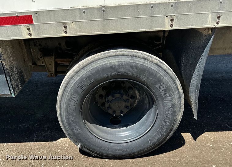 image for item DV5771 1996 Freightliner  FL70 box truck