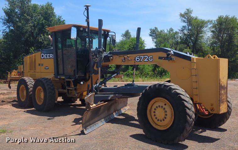 image for item DW5018 2012 John Deere 672G motor grader