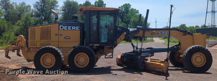 image for item DW5018 2012 John Deere 672G motor grader