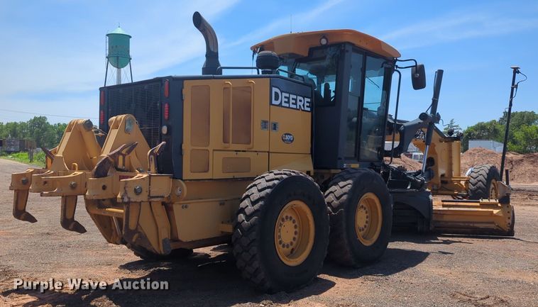 image for item DW5018 2012 John Deere 672G motor grader