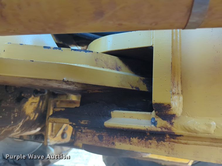 image for item DW5018 2012 John Deere 672G motor grader