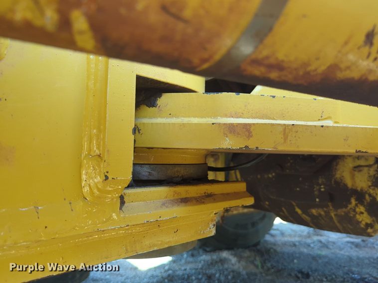 image for item DW5018 2012 John Deere 672G motor grader