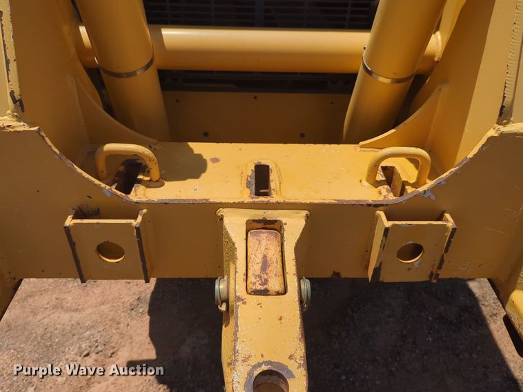 image for item DW5018 2012 John Deere 672G motor grader