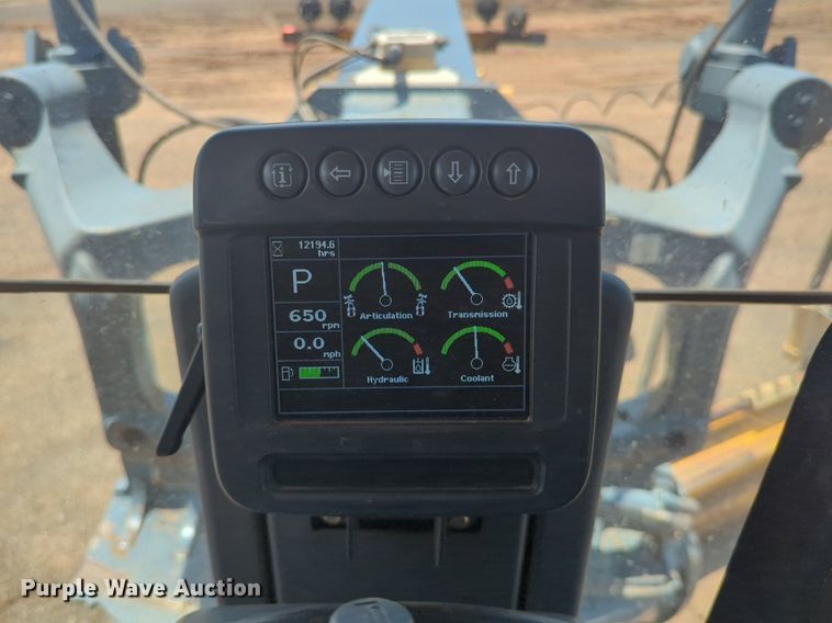 image for item DW5018 2012 John Deere 672G motor grader