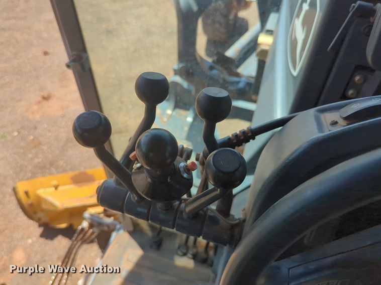 image for item DW5018 2012 John Deere 672G motor grader