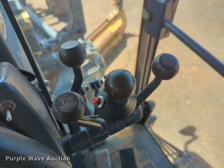 image for item DW5018 2012 John Deere 672G motor grader