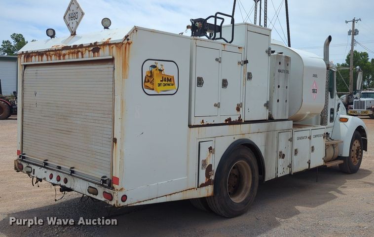 image for item DW5044 2001 Kenworth T300 fuel / lube truck